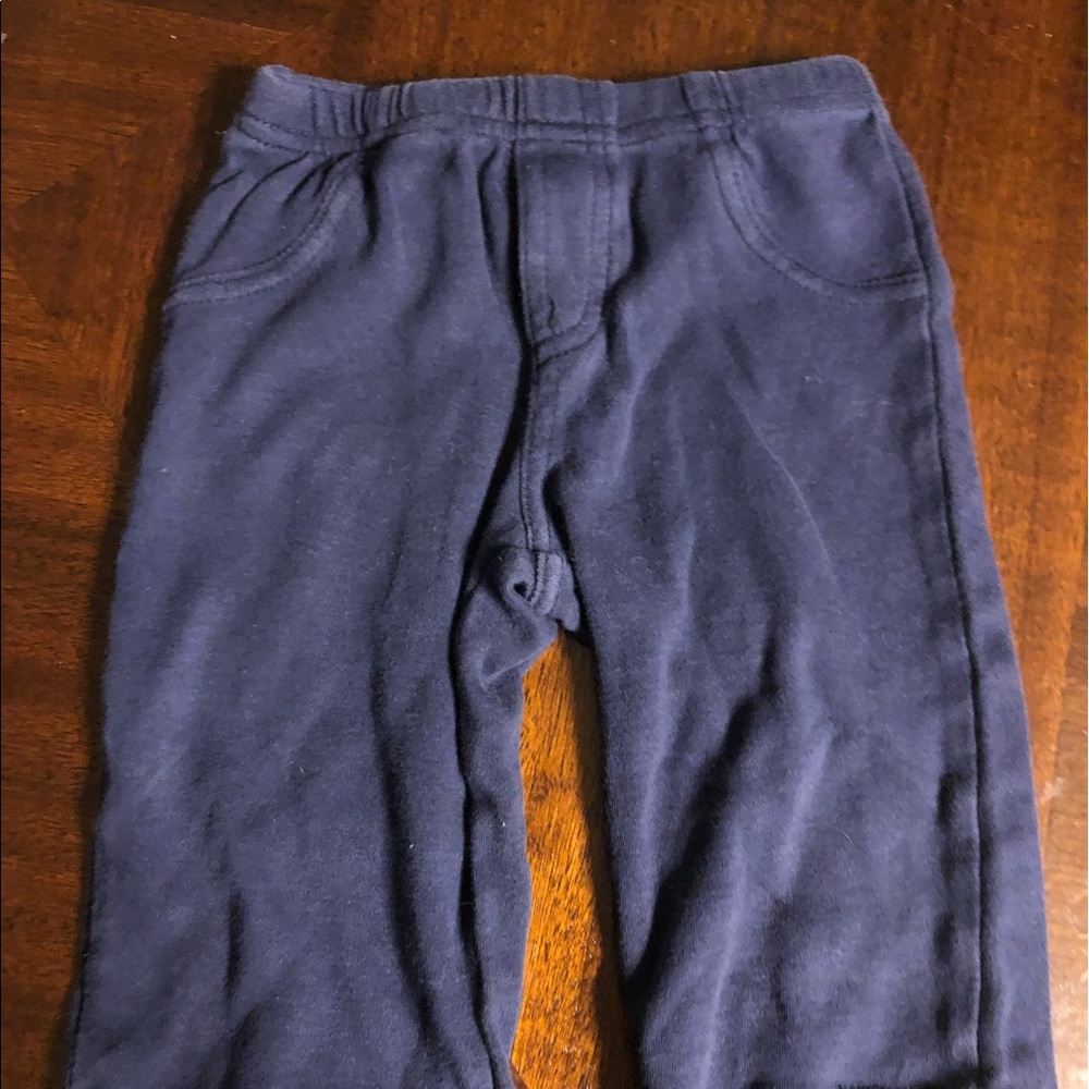 👶🏻 Blue pants
